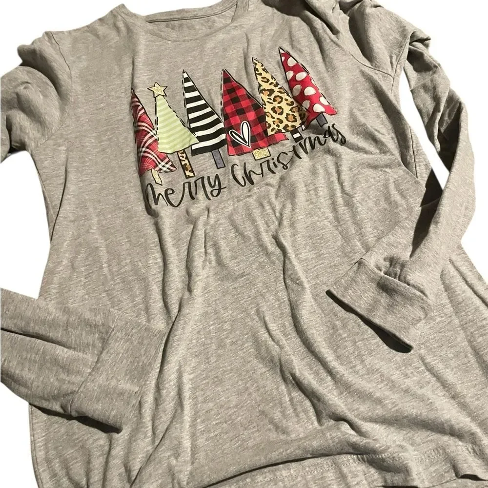 Kim Rogers Grey 'Merry Christmas' Graphic Top with Patterned Trees like new sz S